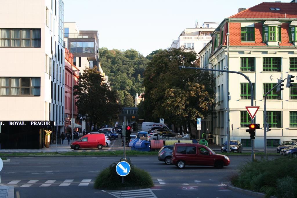 Karlin Apartment Прага Экстерьер фото